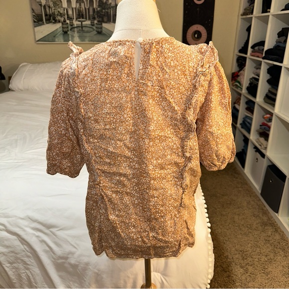 Universal Thread | Prairie Peasant Shirt Short Sleeve Crewneck Floral Ruffle - Picture 3 of 12